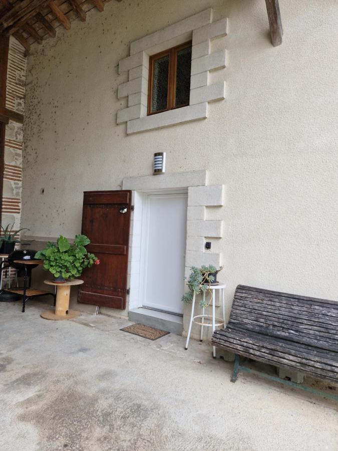 Loft Ravissant Avec Parking Gratuit Sur Place Ledat Екстериор снимка
