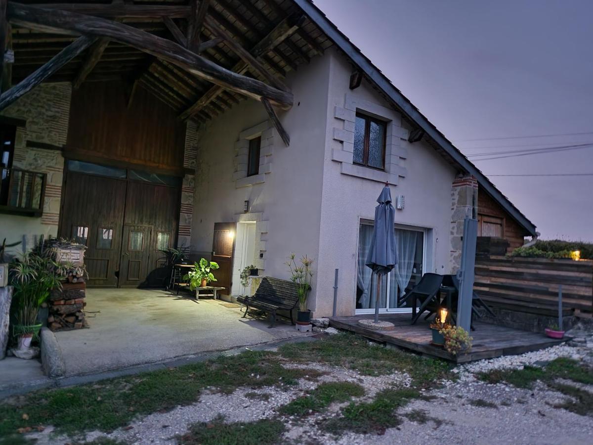 Loft Ravissant Avec Parking Gratuit Sur Place Ledat Екстериор снимка